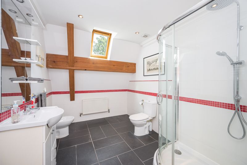 En-Suite- click for photo gallery